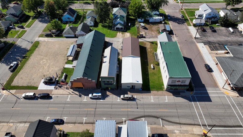 More Photos Of 307 N Washington St, Melrose Warehouse For Sale