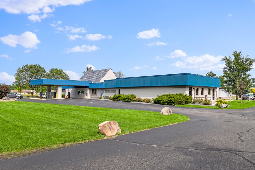 More Photos Of 3101 Hoover Rd, Stevens Point Bank For Sale