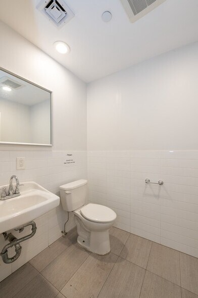 More Photos Of 142 Wyckoff Ave, Brooklyn Storefront Retail Residential For Lease