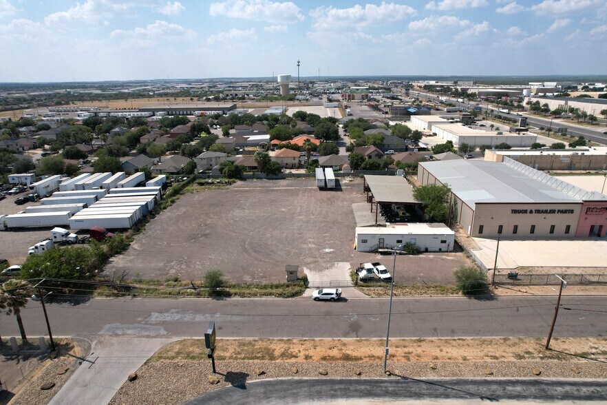 More Photos Of 910 Pellegrino Ct, Laredo Truck Terminal For Sale