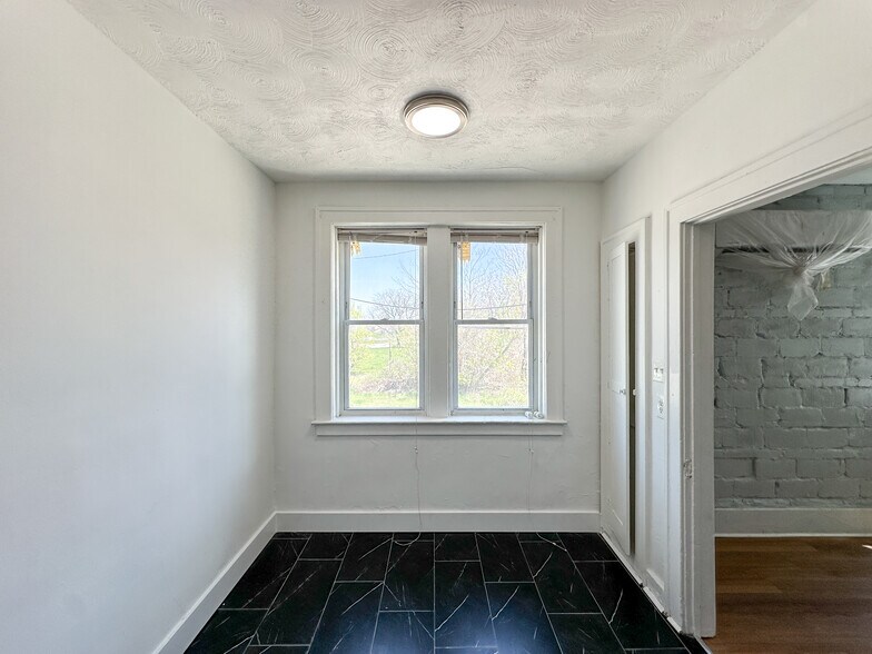 More Photos Of 3737 Scovel Pl, Detroit Apartments For Sale