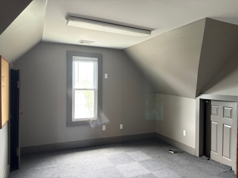 More Photos Of 144 S Main St, Wallingford Office For Sale