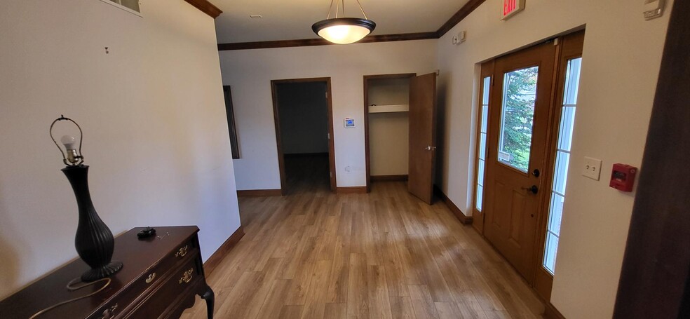 More Photos Of 221 Felician Dr, Moon Twp Apartments For Sale