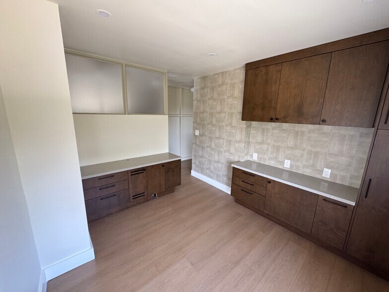 More Photos Of 318 9th St, Del Mar Medical For Lease