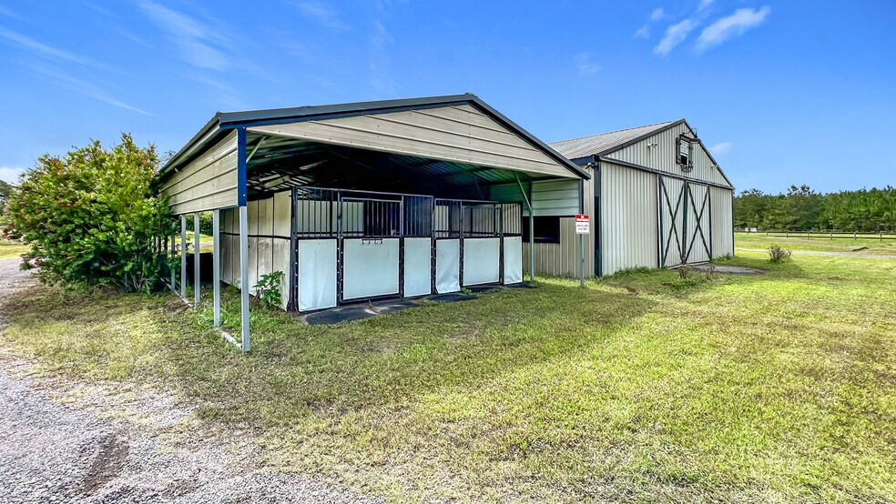 More Photos Of 46700 Middle Rd, Callahan Land For Sale