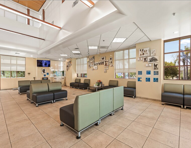 More Photos Of 8290 E Crystal Dr, Anaheim Veterinarian Kennel For Sale