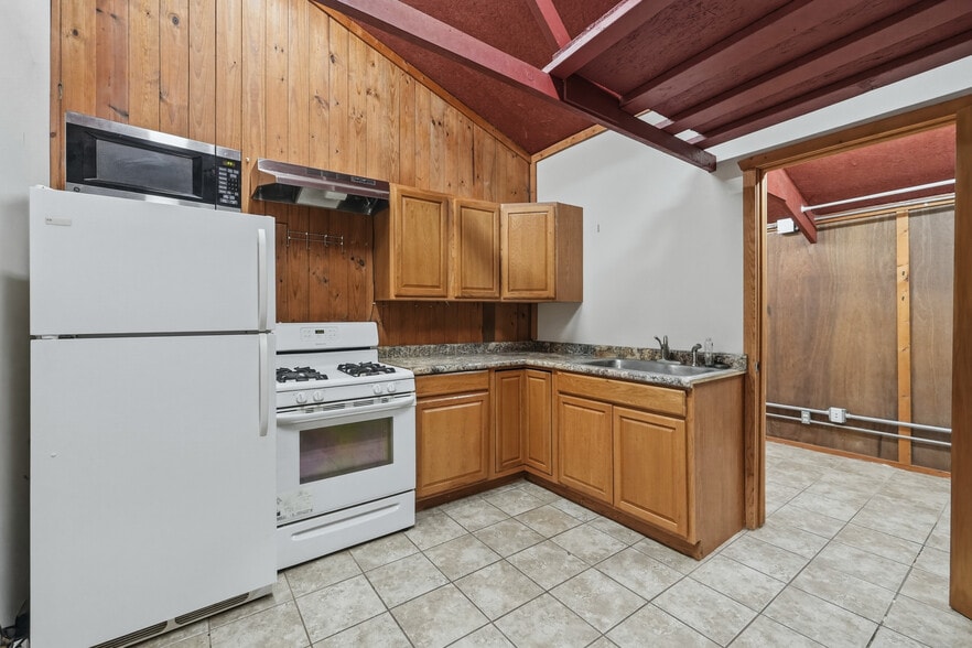 More Photos Of 100 S Old State Road 15, Leesburg Restaurant For Sale