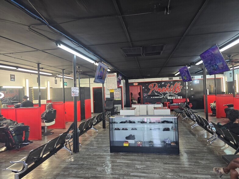 More Photos Of 2619 N Pine Hills Rd, Orlando Freestanding For Sale