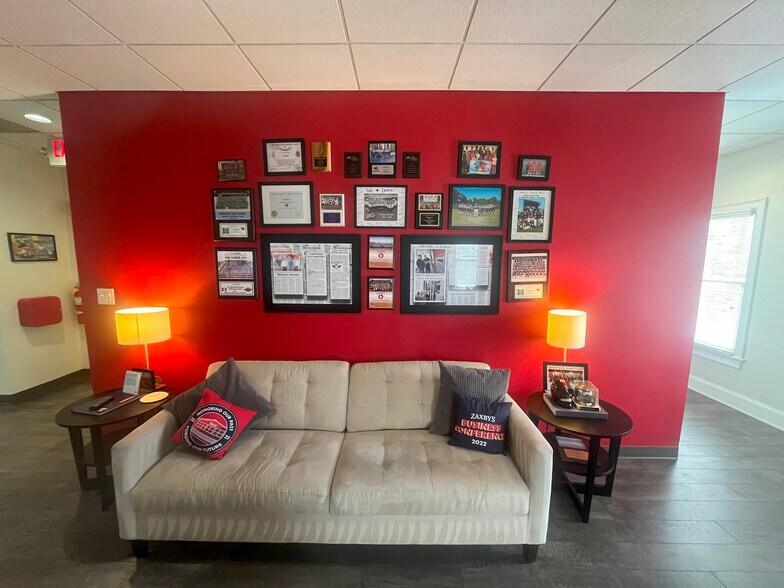 More Photos Of 324 Cherokee St NE, Marietta Office For Sale