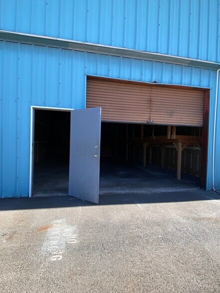More Photos Of 74-5605 Luhia St, Kailua Kona Warehouse For Lease