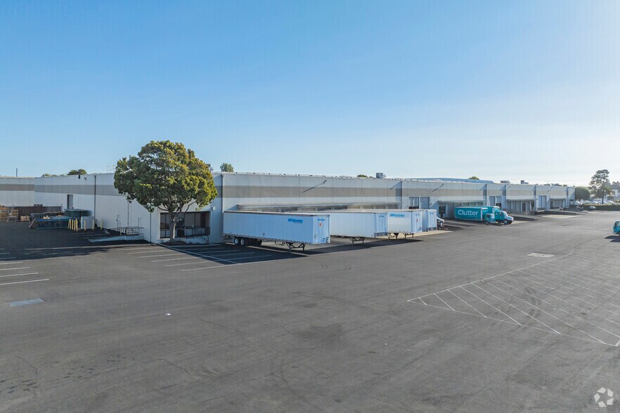 More Photos Of 23663-23669 Eichler St, Hayward Warehouse For Lease