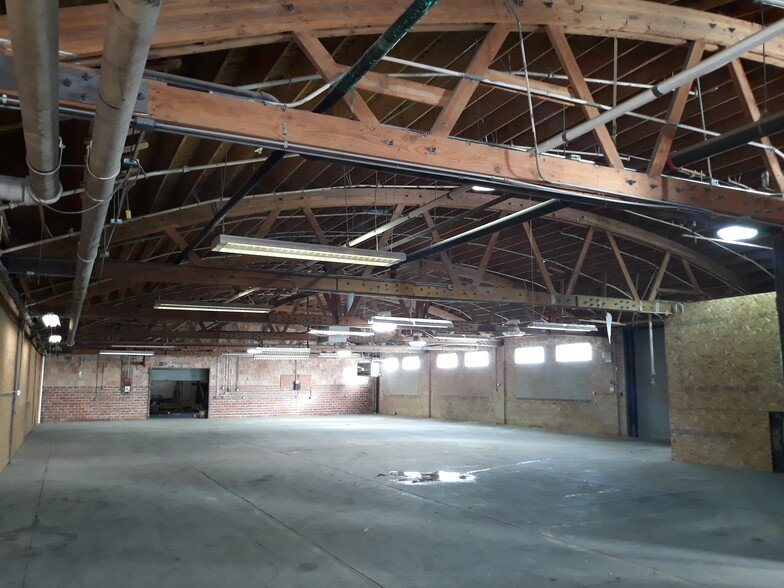 Primary Photo Of 933 N Cicero Ave, Chicago Warehouse For Lease