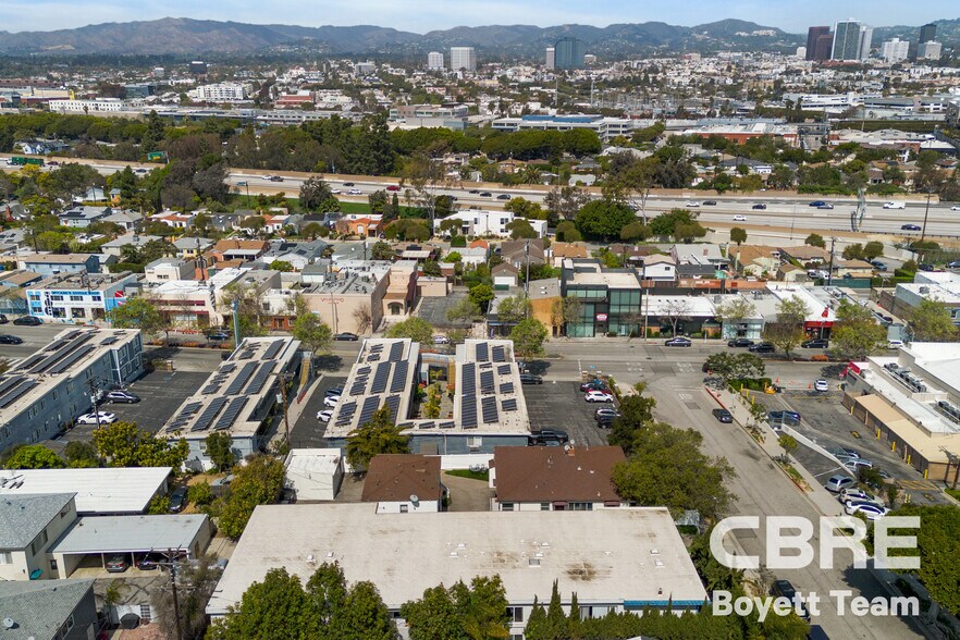 More Photos Of 2302 32nd St, Santa Monica Apartments For Sale