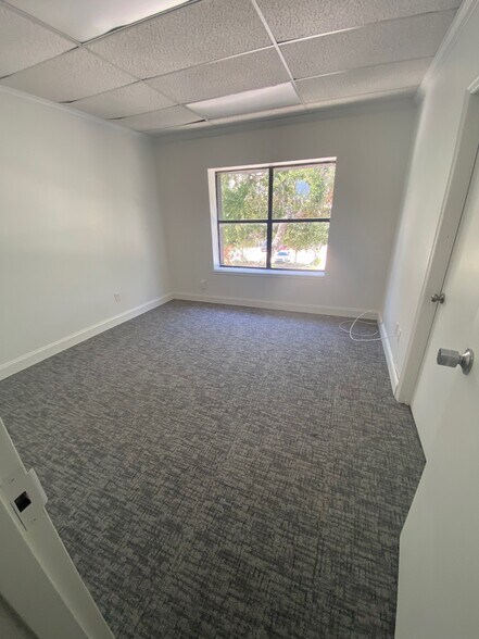 More Photos Of 25 Dr Martin Luther King Jr St, Saint Petersburg Storefront For Lease