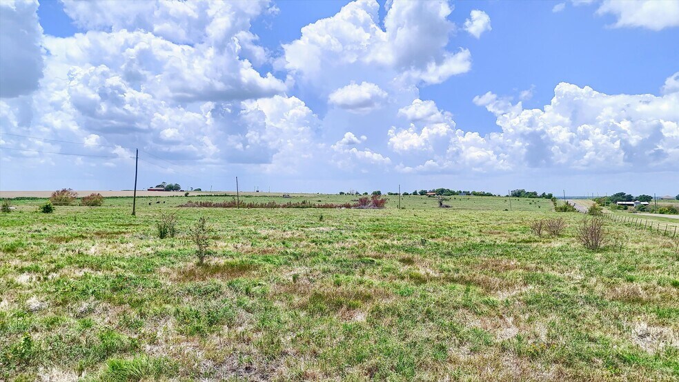 More Photos Of FM 902 & Wall Street, Howe Land For Sale