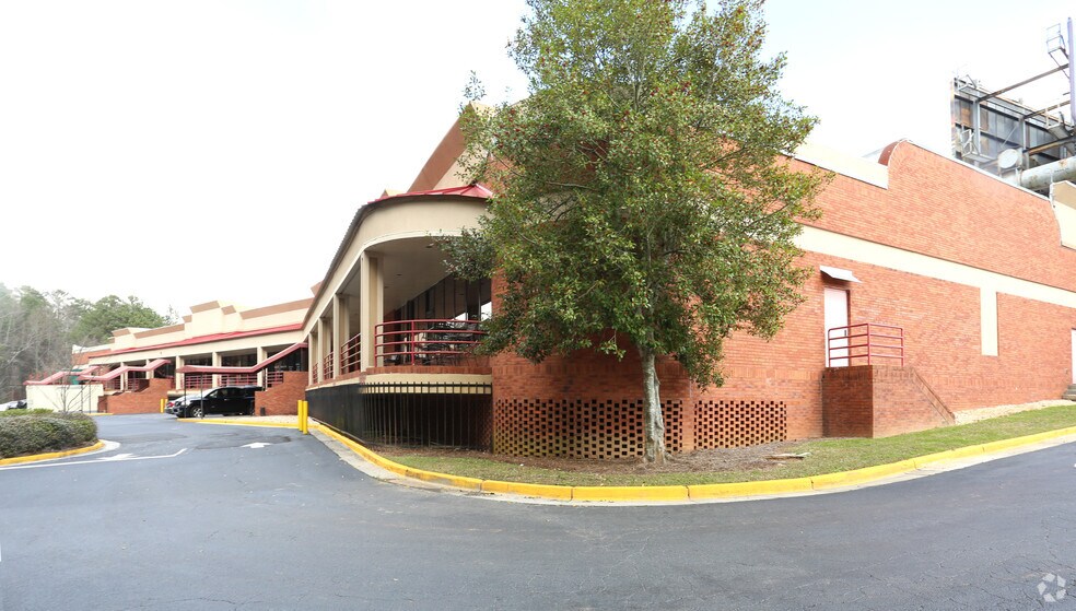 More Photos Of 6025 Peachtree Pky, Norcross Unknown For Lease