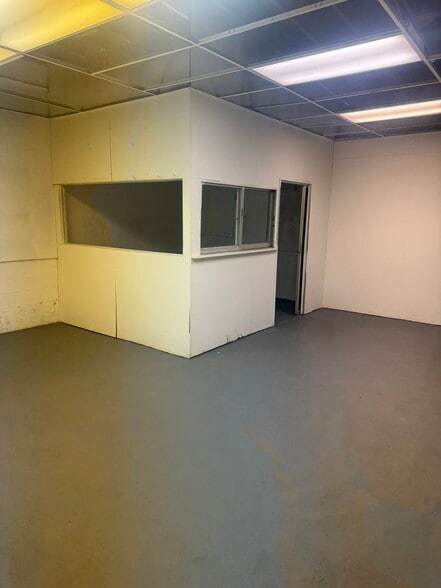 More Photos Of 14040 NW 19th Ave, Opa-locka Industrial For Lease