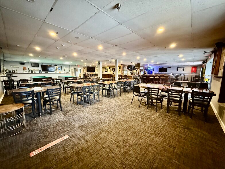 More Photos Of 1186 Worcester Rd, Framingham Hotel For Sale