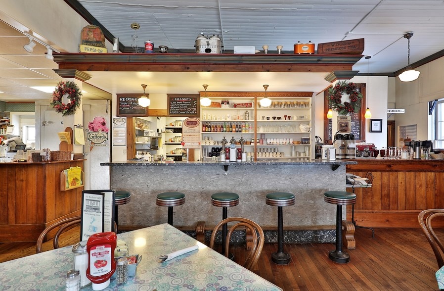 More Photos Of 55 N Main St, Rochester Restaurant For Sale
