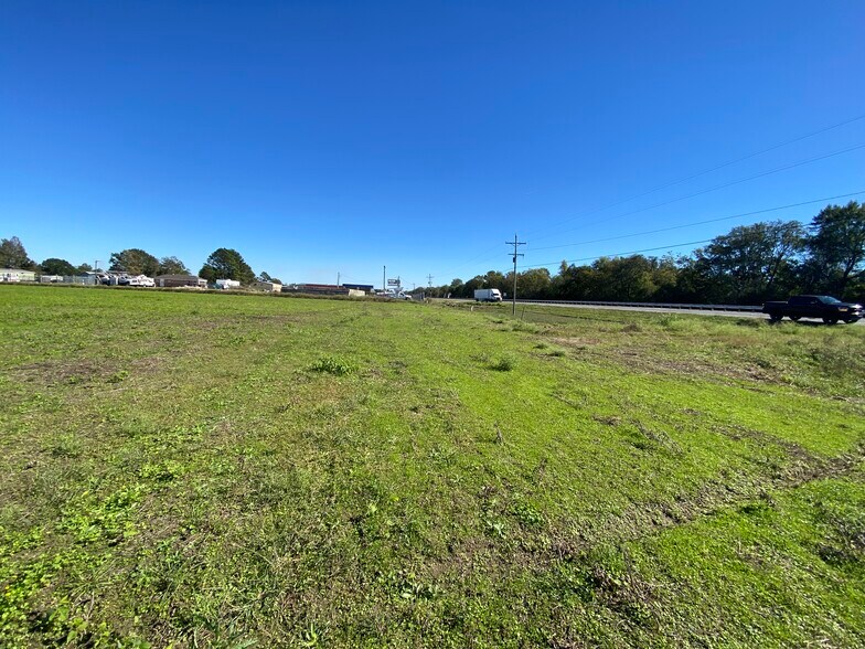 More Photos Of 8327 Airline Hwy, Livonia Land For Lease