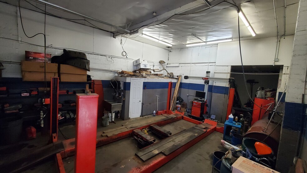 More Photos Of 2420 Rt 52, Pine Bush Light Distribution For Sale