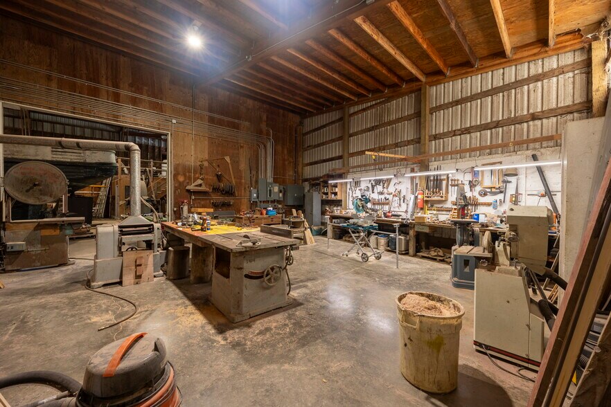 More Photos Of 5262 Yaquina Bay Rd, Newport Marina For Sale