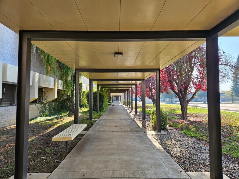 More Photos Of 5731-5933 Stoddard Rd, Modesto Office For Lease