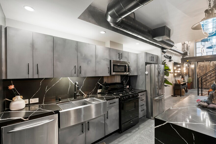 More Photos Of 302-390 11th Ave, San Diego Apartments For Sale