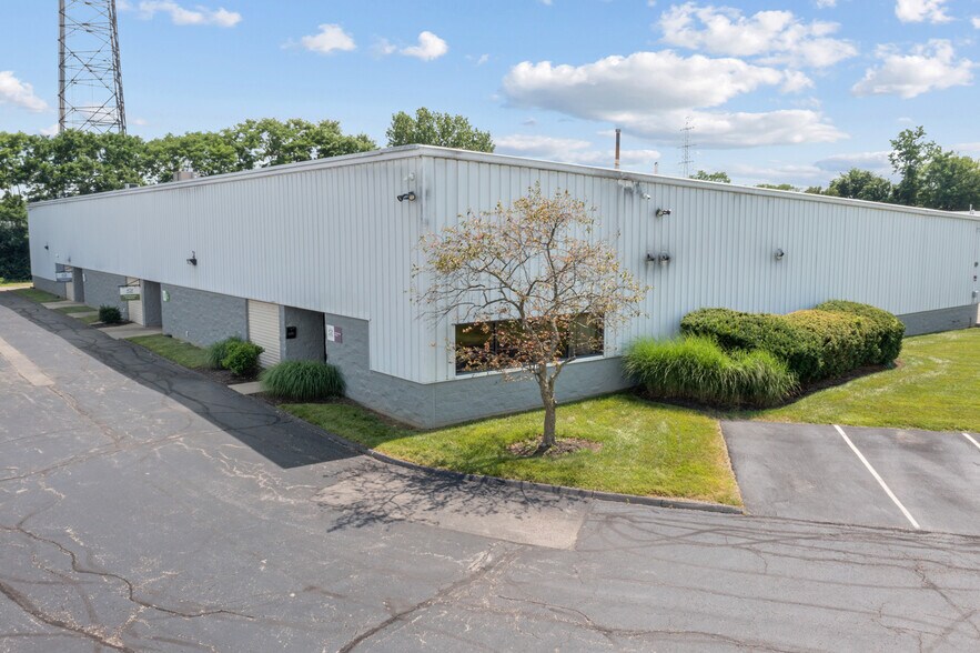 More Photos Of 7725 Foundation Dr, Florence Warehouse For Lease