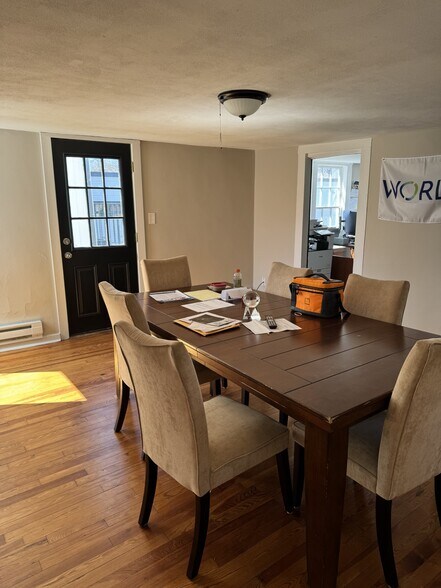 More Photos Of 774-776 S Main St, Plantsville Storefront Retail Office For Lease