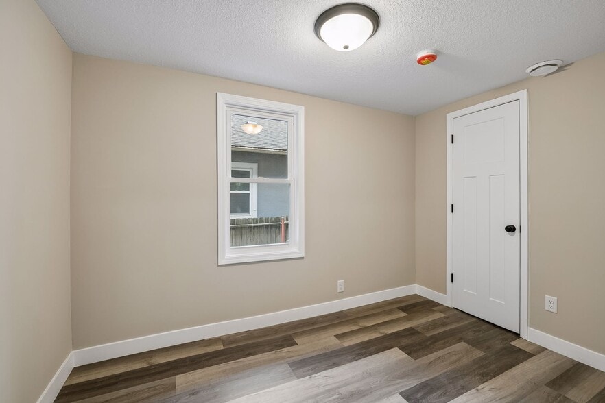 More Photos Of 4330 5th Ave S, Minneapolis Apartments For Sale