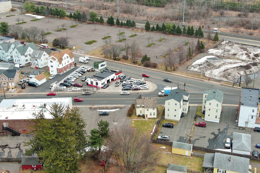 More Photos Of 385 New Park Ave, Hartford Auto Repair For Sale