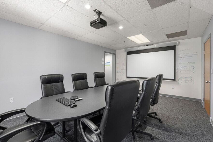 More Photos Of 85 Flagship Dr, North Andover Light Distribution For Lease