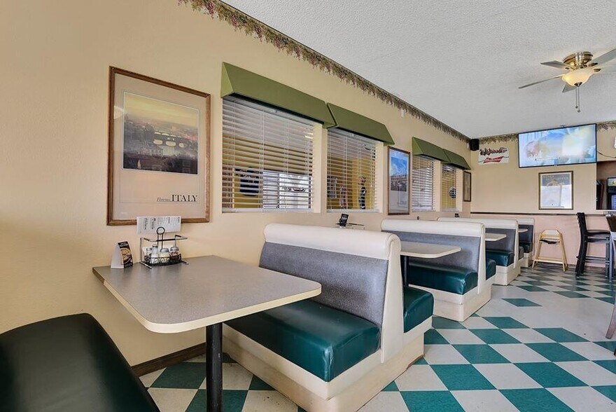 More Photos Of 1939 Acacia Ave, Sutter Restaurant For Sale