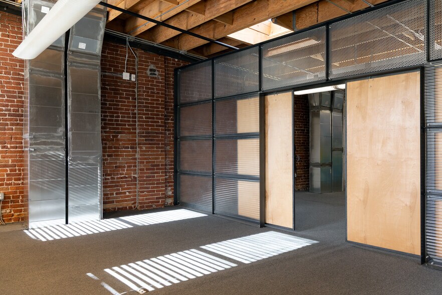 More Photos Of 2737 Larimer St, Denver Loft Creative Space For Lease