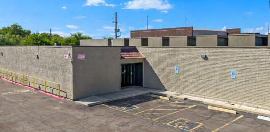 Primary Photo Of 2345 W Glendale Ave, Phoenix Medical For Sale