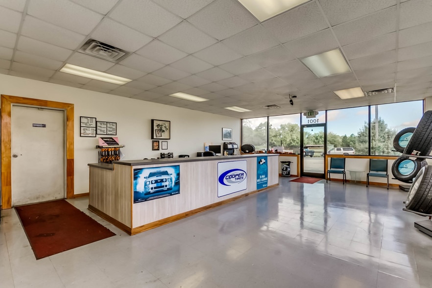 More Photos Of 1001 Mally St, Tuscaloosa Auto Repair For Sale