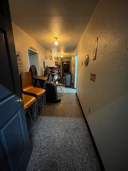 More Photos Of 220 Forest View Rd, Saint Marys Flex For Sale