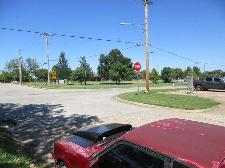 More Photos Of 1245 N Canton Ave, Tulsa Religious Facility For Sale