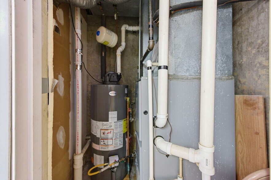 More Photos Of 1030 Main St, Milford Office For Sale