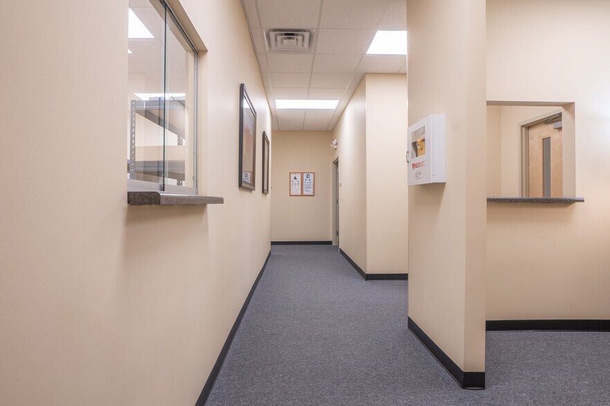 More Photos Of 227 Monogard Dr, Manchester Medical For Sale