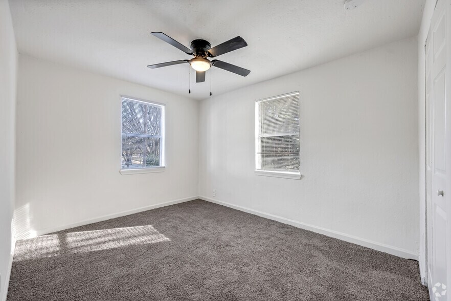 More Photos Of 2265 Perry Blvd NW, Atlanta Apartments For Sale