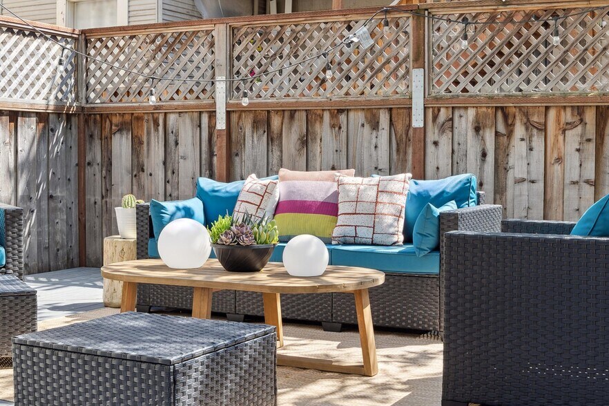 More Photos Of 449 37th St, Oakland Apartments For Sale