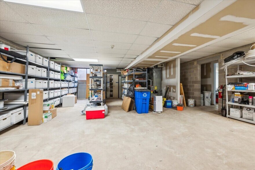 More Photos Of 495 Union Ave, Middlesex Medical For Sale