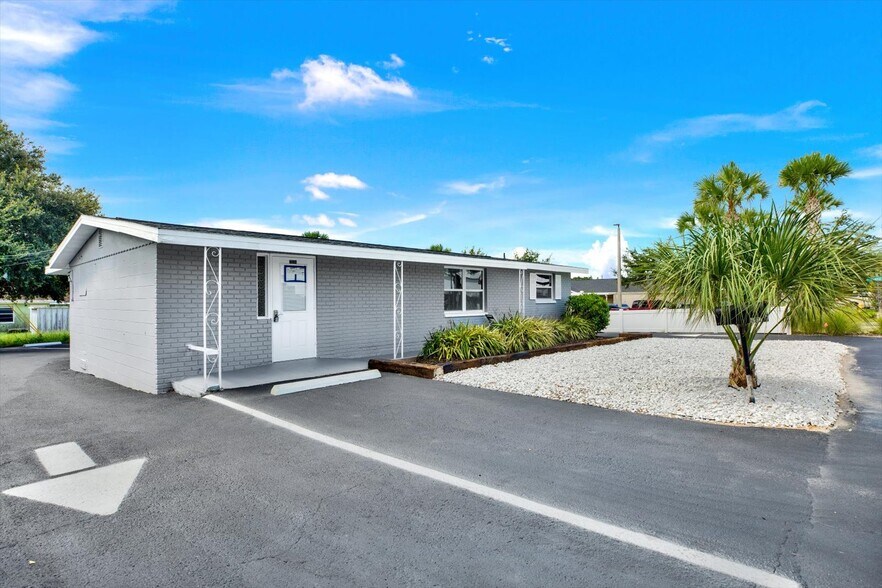 More Photos Of 6102 Indiana Ave, New Port Richey Office For Sale