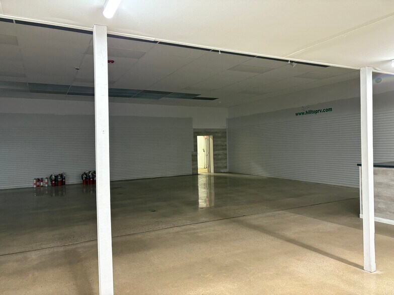 More Photos Of 2905 N Lincoln Rd, Escanaba General Retail For Sale