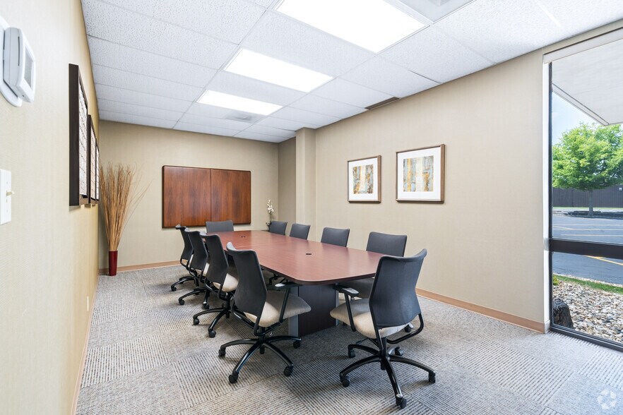 More Photos Of 2709 McGraw Dr, Bloomington Office Residential For Sale
