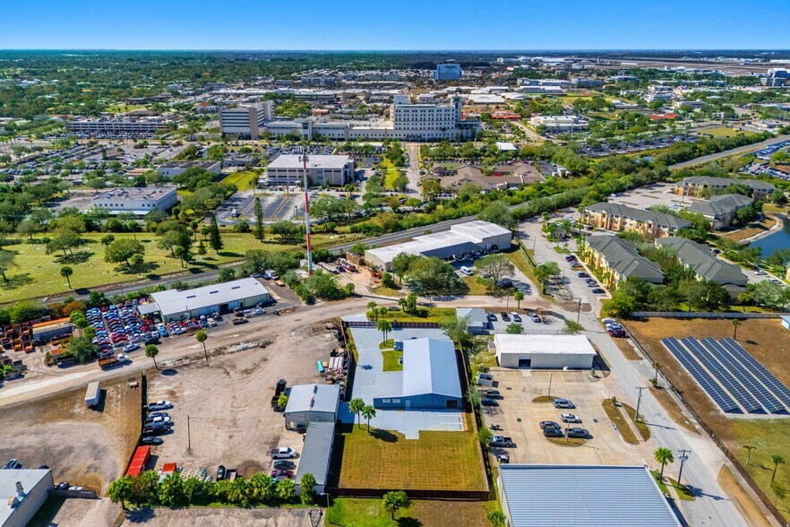 More Photos Of 1301 Morningside Dr, Melbourne Warehouse For Sale