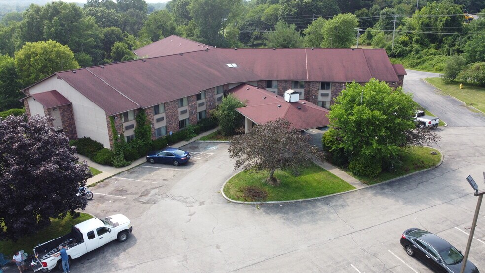 More Photos Of 2700 Wilson Rd, Hermitage Hotel For Sale
