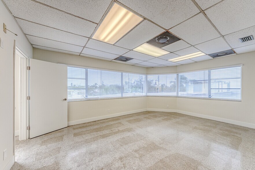 More Photos Of 2769-2777 E Atlantic Blvd, Pompano Beach Storefront Retail Office For Lease